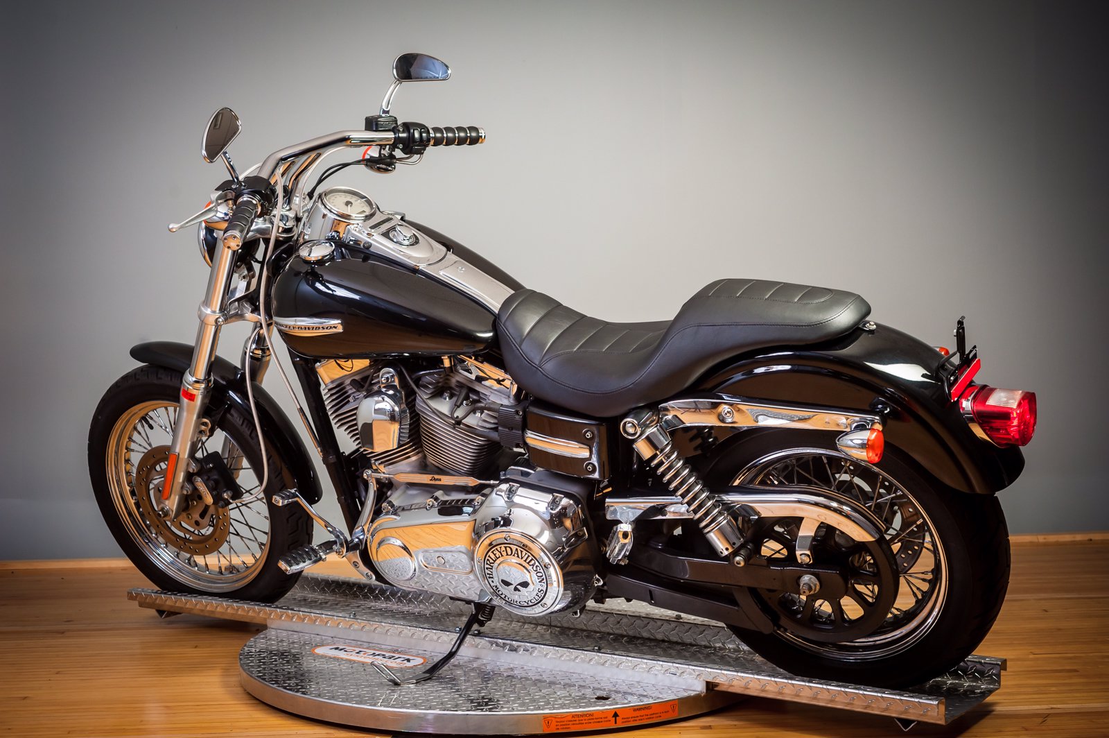 Pre-Owned 2007 Harley-Davidson Dyna Super Glide Custom FXDC Dyna in ...