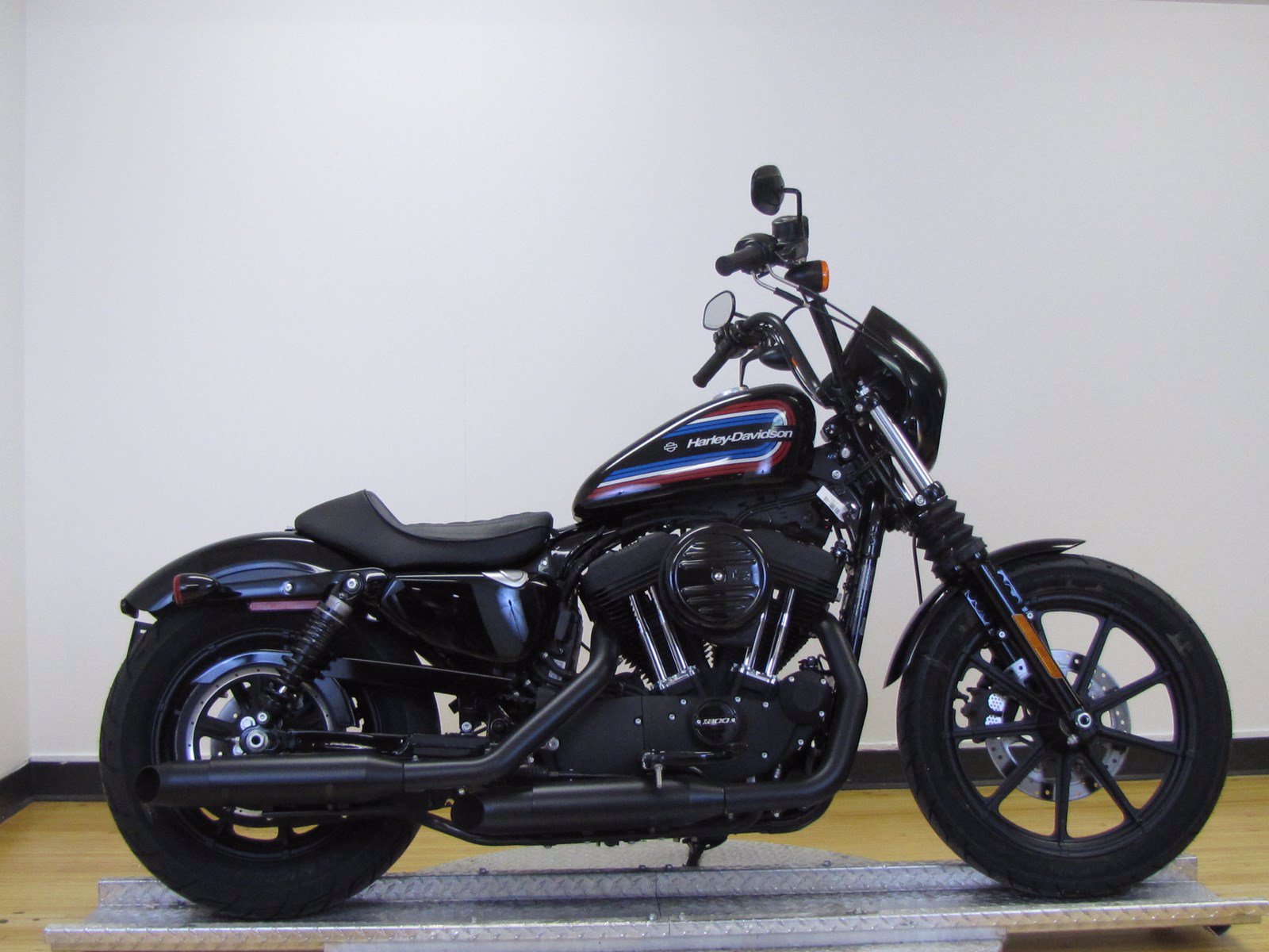 Iron 883 Rubber City Harley Davidson